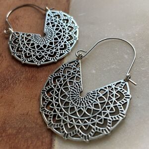 💥 Silver Basketweave Hoop Earrings
